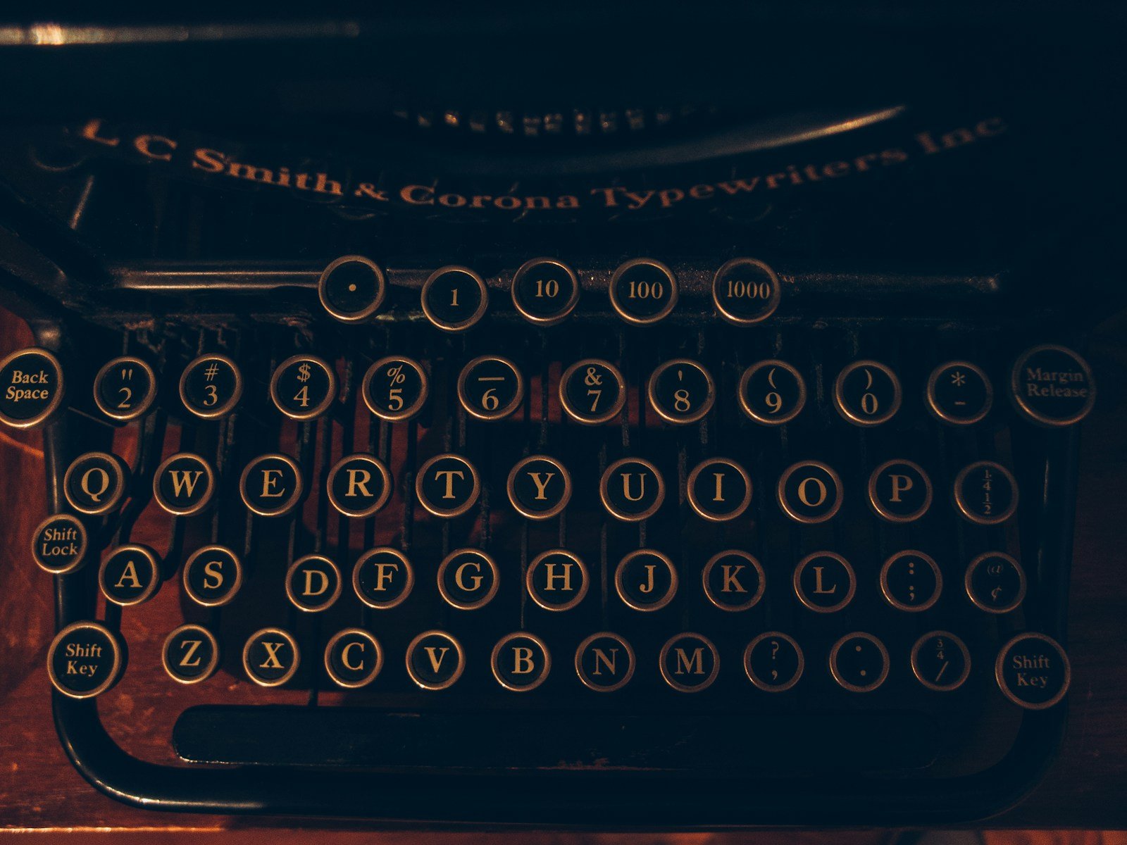 black and brown typewriter